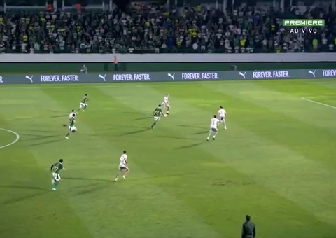 Com gols de pênalti, Palmeiras vence o Atlético-MG e assume a liderança do Brasileirão