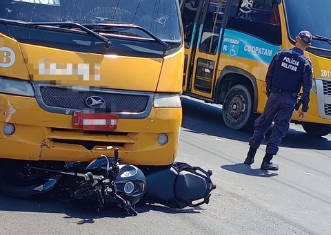 Acidente deixa motociclista ferido e trânsito caótico na Av. Grande Circular
