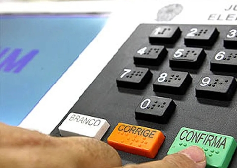 Com 35,71% das urnas apuradas, David Almeida e Alberto seguem na liderança para Prefeitura de Manaus