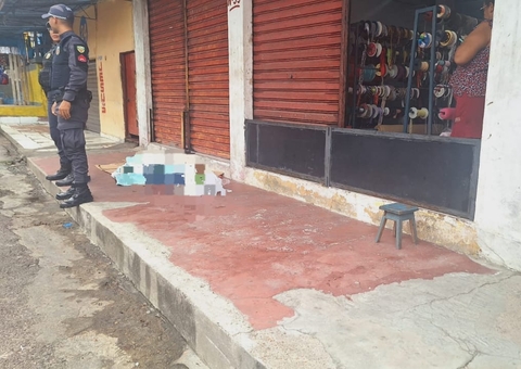 Homem é encontrado morto em calçada em Manaus