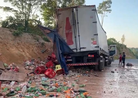 Morre motorista de caminhão envolvido em acidente na AM-010