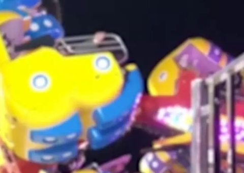 Adolescentes ficam feridas após caírem de brinquedo giratório no Park Tupã