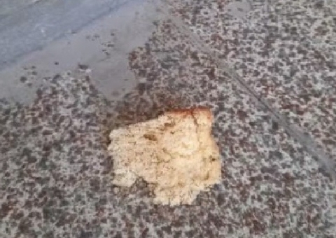 Mulher morre engasgada ao consumir bolo 