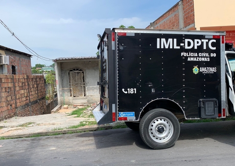 Esposa é suspeita de matar homem com facada no peito no Novo Aleixo