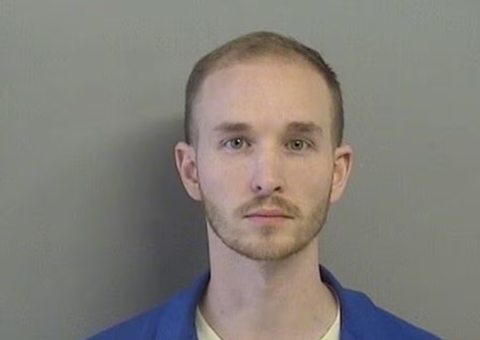 Ex-American Idol, que viralizou por beijo em Katy Perry, é preso por pornografia infantil 