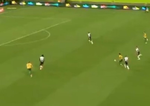 Corinthians vence Cuiabá com Memphis decisivo, time misto e deixa o Z4