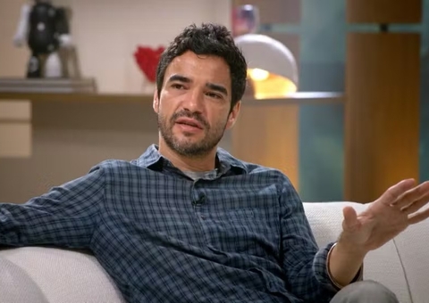 Caio Blat fala sobre fim do casamento: "não conseguia levantar da cama"