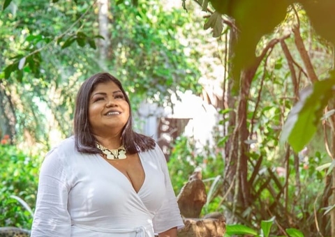 Márcia Siqueira apresenta 'Eternamente Gal' no 1º Arte Ocupa em Manaus