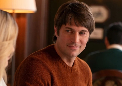 Gabriel de 'Emily in Paris', Lucas Bravo critica série e diz não saber se volta na 5ª temporada