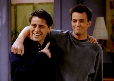 Matt LeBlanc 'se aposentou em silêncio' após morte de Matthew Perry, diz jornal