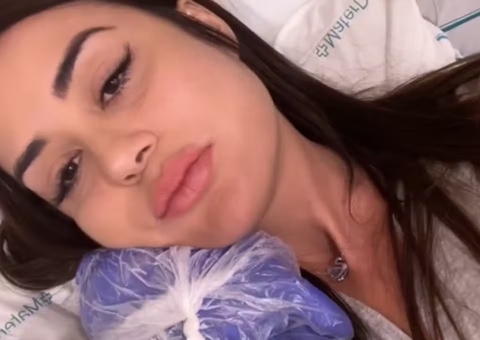 Ex-bbb Letícia Santiago recebe alta do hospital após infecção nos ossos
