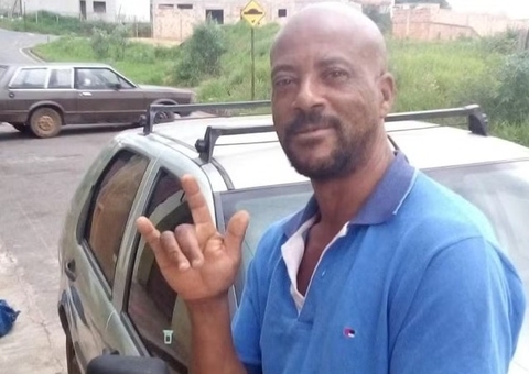  Homem morre após ataque de pitbull durante festa 