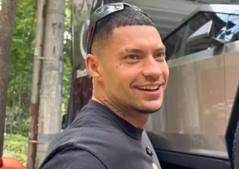 Filipe Ret compra carro 'indestrutível' da Tesla por R$ 1,5 milhão