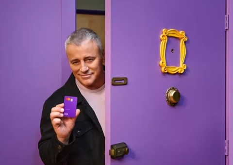 30 anos de Friends: Nubank lança campanha estrelada por Matt LeBlanc; assista