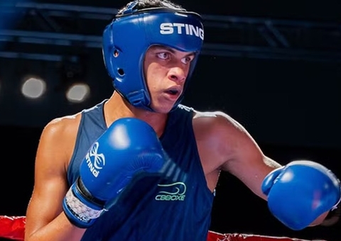 Gabriel Dias conquista prata no mundial juvenil de boxe