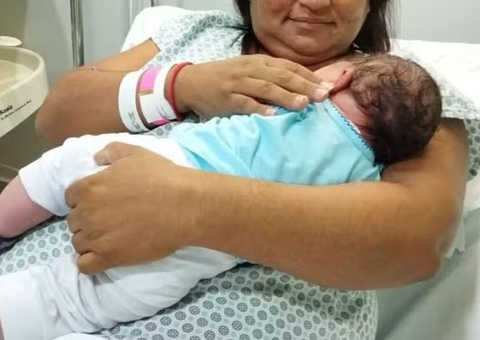 Caso raro: bebê gigante com mais de 5 kg nasce no Ceará