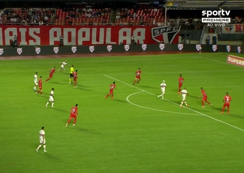 São Paulo vence Athletico-PR e encosta no G4 do Brasileirão