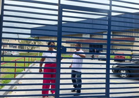 Candidatos chegam nos últimos segundos aos locais de provas do Enem