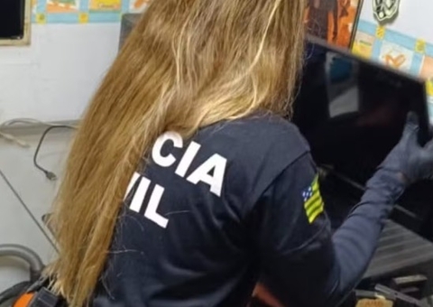 Professor é acusado de filmar sexo com aluna menor de idade 