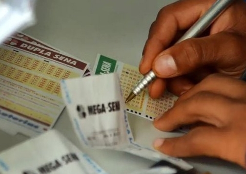 Com aposta de R$ 5, ganhador de Cuiabá retira prêmio de R$ 201 milhões na Mega-Sena
