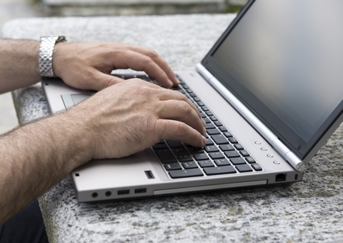 Homem é preso por atrair menores nas redes sociais e estuprá-los