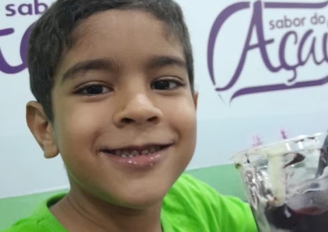 Criança de 6 anos morre com tiro acidental na cabeça após pegar arma de PM