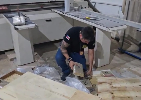 Operação prende grupo que escondia drogas dentro de móveis planejados em Manaus