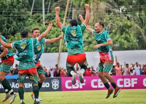Silves sai na frente com 2 a 1 sobre Fonte Boa no 1º tempo da final da Copa Floresta