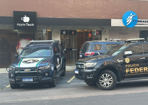 Operação da PF mira loja de celulares no Adrianópolis