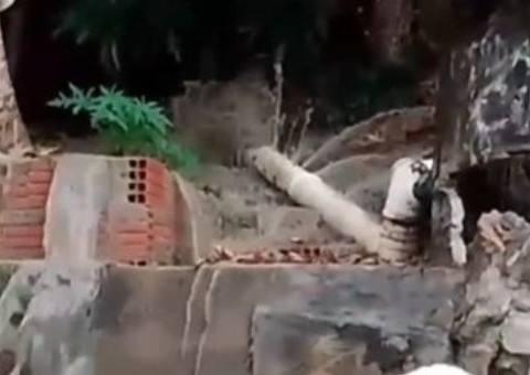 Esgoto invade casa e adoece família na Zona Norte de Manaus