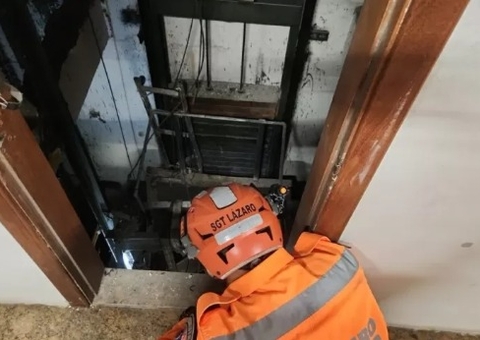 Tragédia em BH: Homem morre após queda de elevador no prédio da Justiça Federal