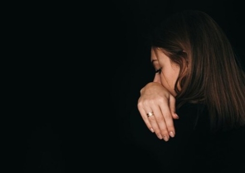 Adolescente é sequestrada e estuprada após sair da escola