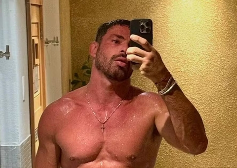 Cauã Reymond sensualiza de micro sunga e 'incendeia' internet; veja