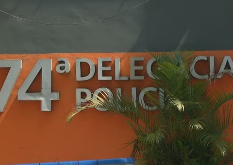 Pai de aluna reprovada invade confraternização e agride professor