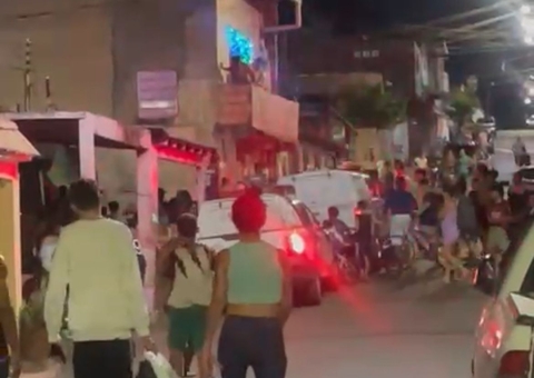 Mulher invade casa e mata idoso a terçadadas em Manaus