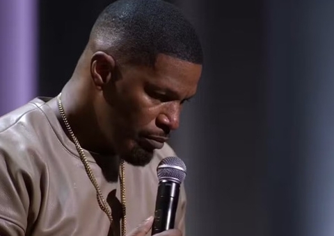 Jamie Foxx é agredido em seu próprio aniversário 