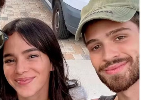 Bruna Marquezine e João Guilherme chegam aos EUA para 1º natal juntos 