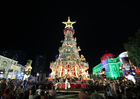 Programação natalina no Largo São Sebastião encerra hoje; confira atrações