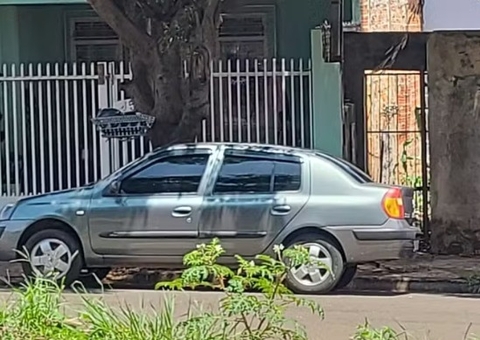 Pai mata filha de 3 anos a tiros e abandona corpo em carro