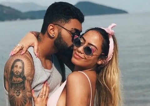 Rafaella Santos confirma reconciliação com Gabigol com foto de beijo