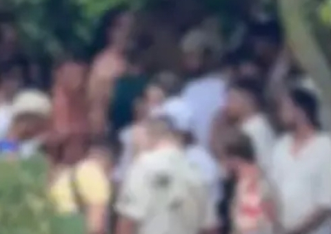 Homens são flagrados em suruba na Pedra no Arpoador no Rio