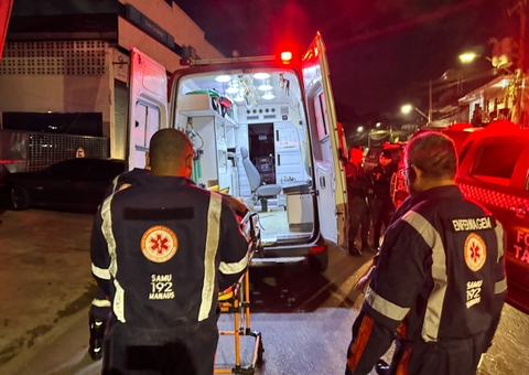 Homem é espancado após deixar vítima fugir de sessão de tortura no Petrópolis