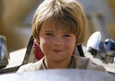 Jake Lloyd, o jovem Anakin de Star Wars, celebra melhora na saúde mental