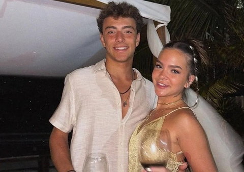 Mel Maia termina namoro com surfista português