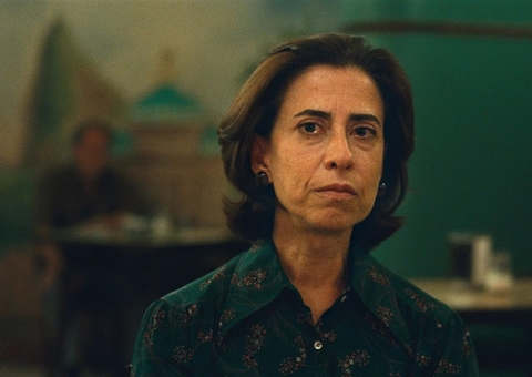 Entrevista de Fernanda Torres com Jimmy Kimmel é cancelada após incêndios