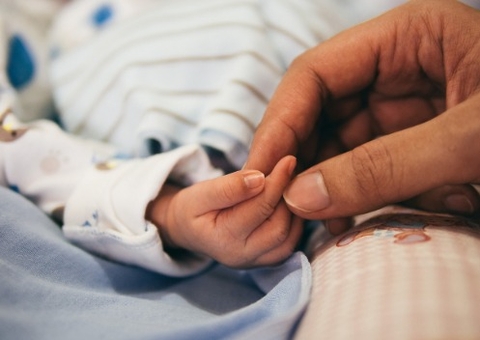 Exame para detectar doença rara em recém-nascido torna-se obrigatório