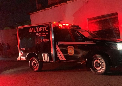 Família procura homem e o encontra morto dentro de casa em Manaus