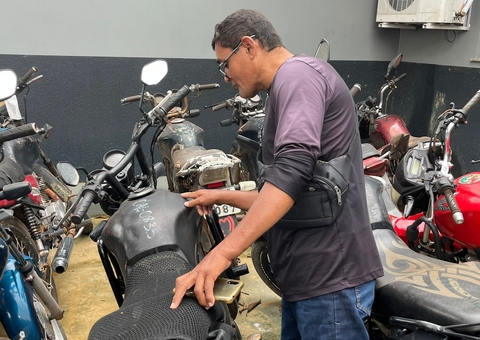 Polícia devolve 14 motos roubadas apreendidas em operação em Autazes