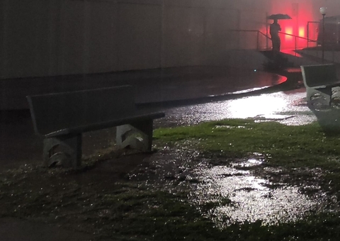 Forte temporal afeta fornecimento de energia em Manaus