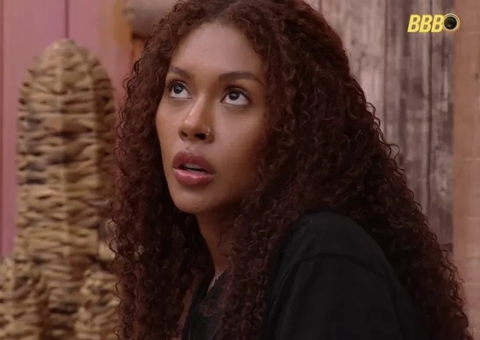 Giovanna reclama de Eva e Renata: "Não dá pra ouvir a voz"